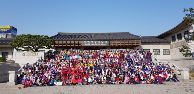 2018 TUPPERWARE - Group Portrait